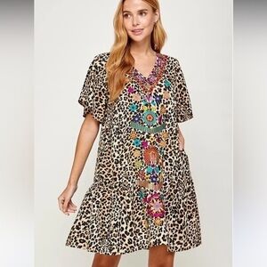 ▶️ See and Be Seen ◀️Leopard and Floral Embroidery Dress with pockets.